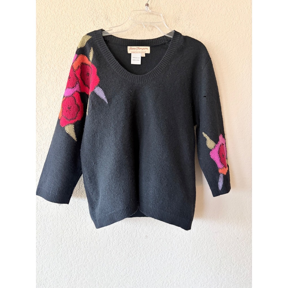 Norm Thompson Black Merino Wool Floral Applique V-Neck Sweater Womens M